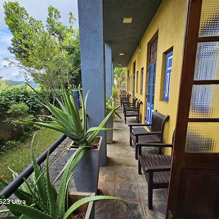 Blue Pillars Kandy Exterior photo